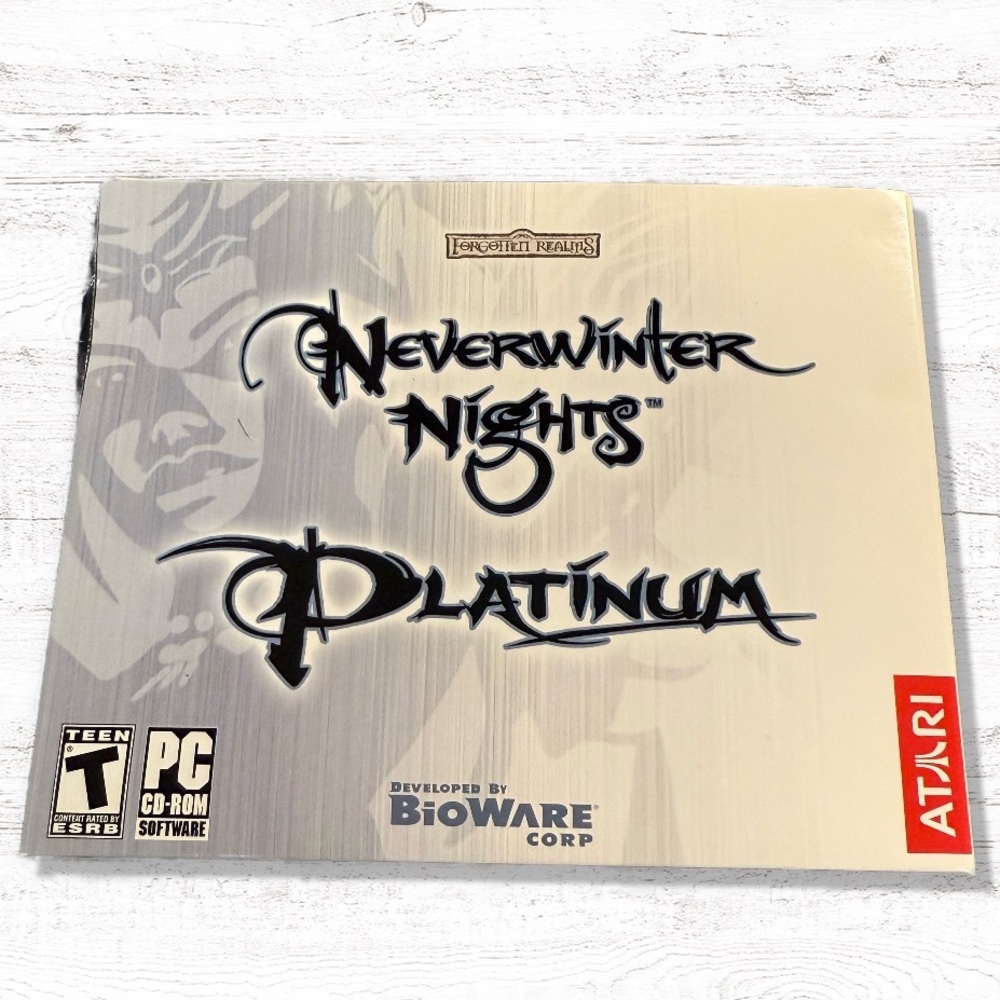 Atari Dungeons & Dragons Neverwinter Nights Platinum PC-CD ROM Video Game
